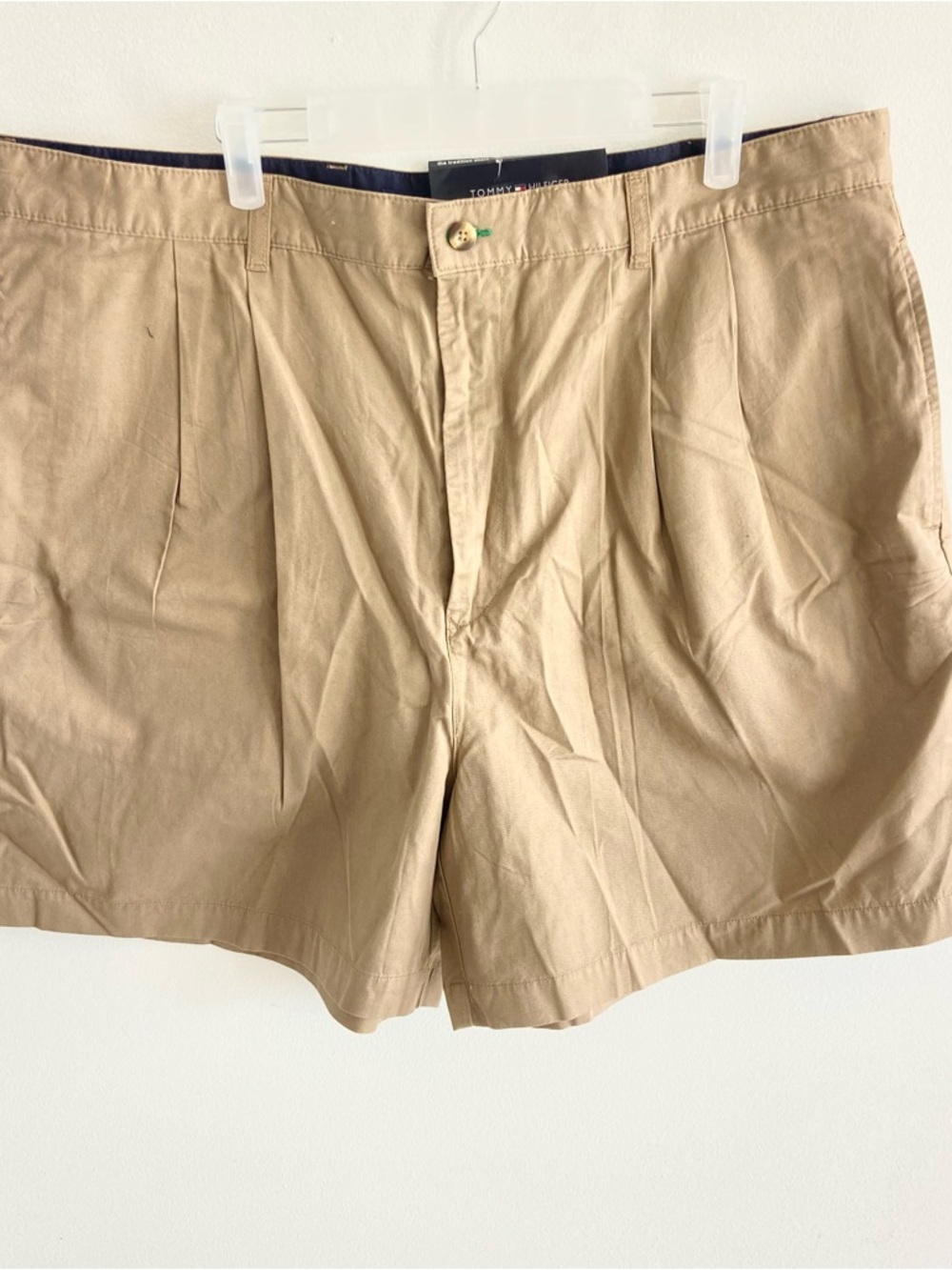 NWT Men's Tommy Hilfiger The Tradition Short Pleated Classic Khaki‎ 40